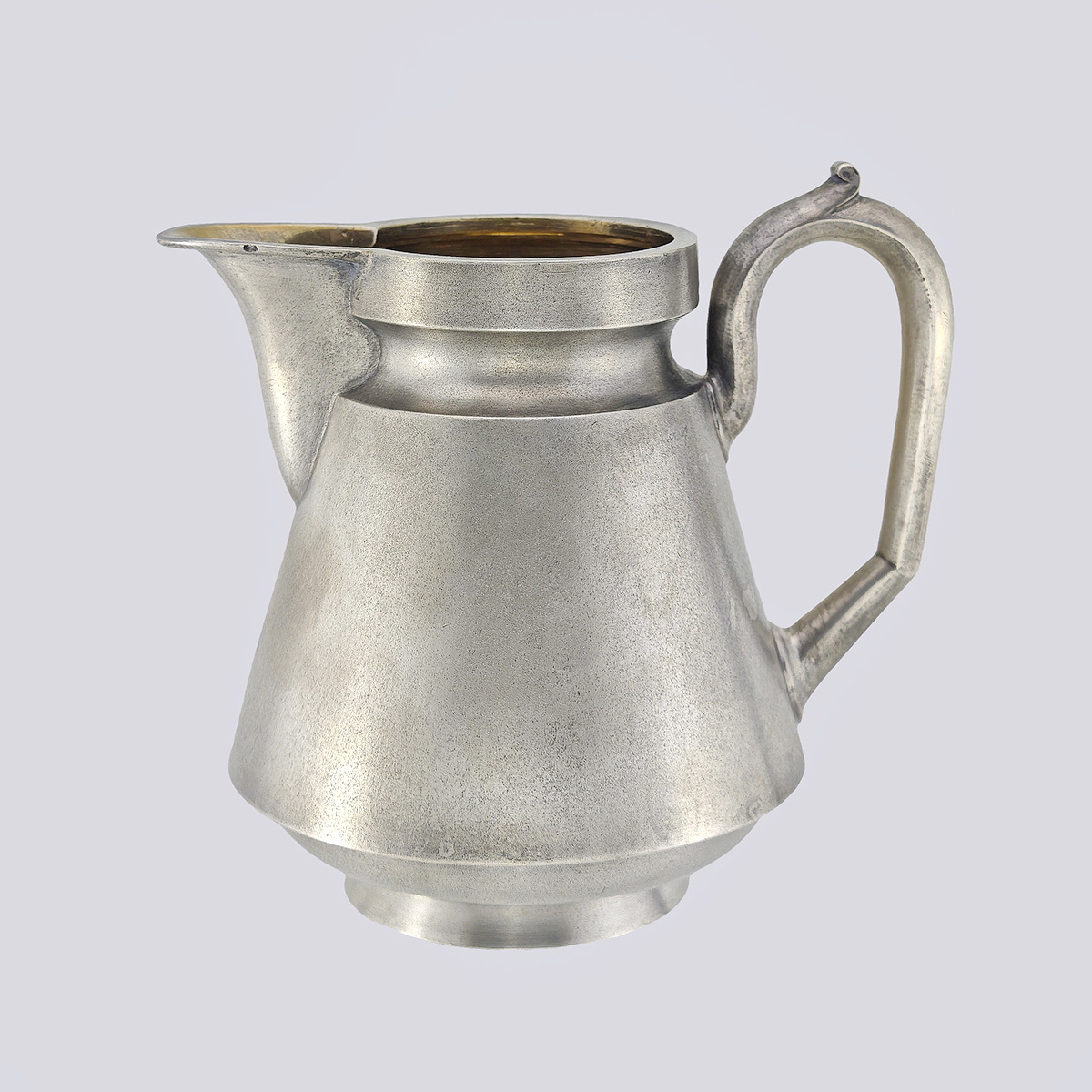 Молочник серебряный 84-й пробы (1885 год)